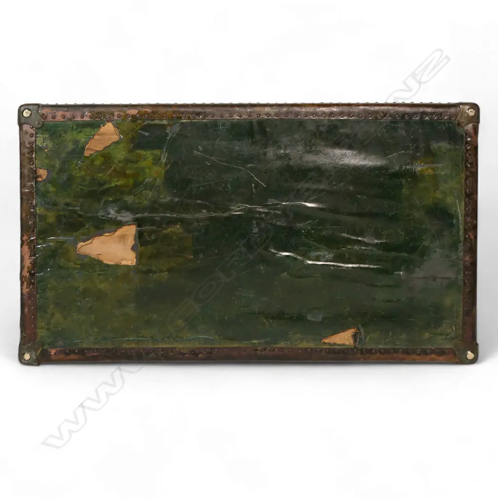 A South East Asian English-influenced leather travel trunk, Image 1++